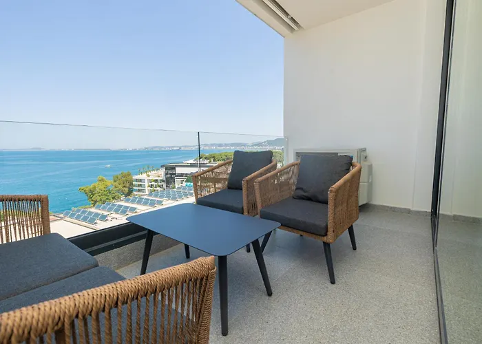 Ameli Luxury Apartment