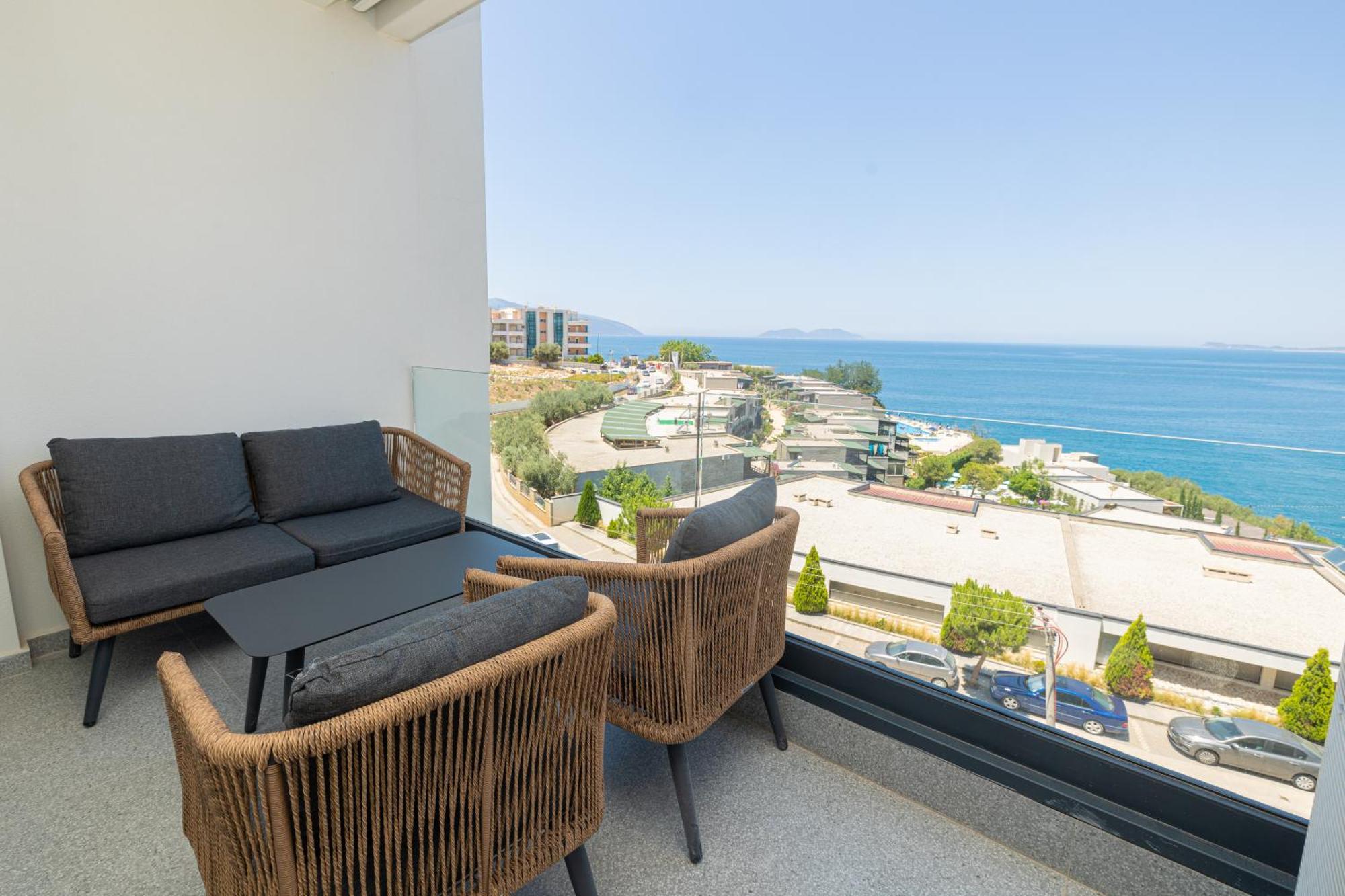 Ameli Luxury